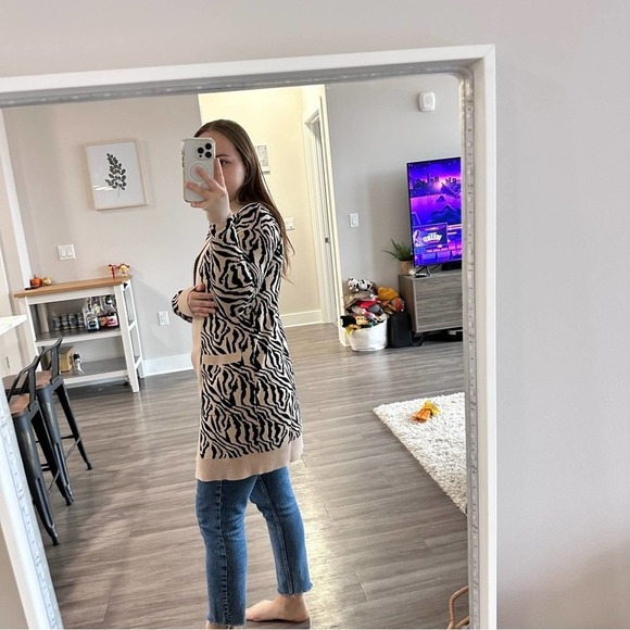 Guess Madam Zebra Printed Tan Thick Long Cardigan - Picture 10 of 16